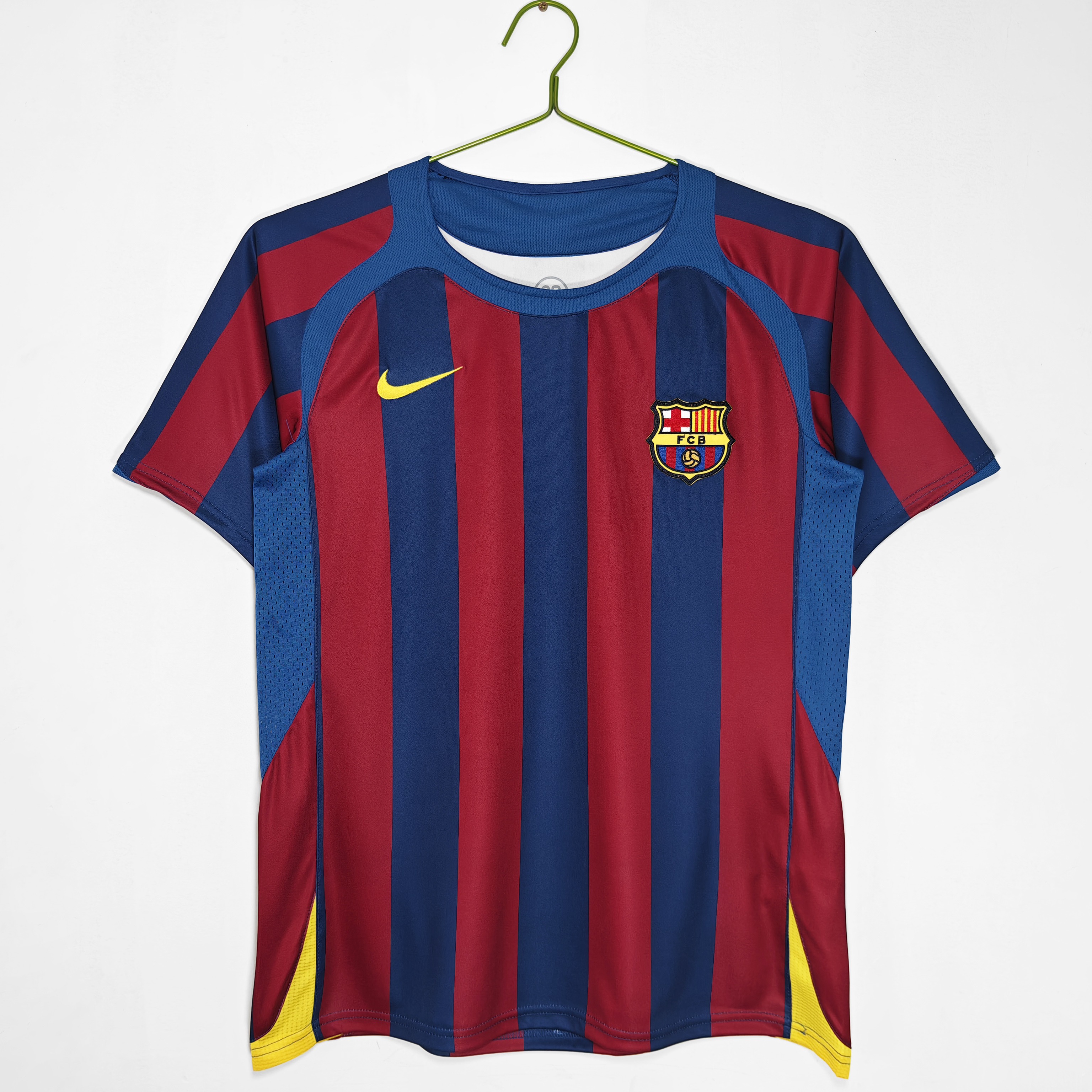 Camiseta de fútbol Barcelona 2005/06 LOCAL MANGA CORTA VERSION FAN