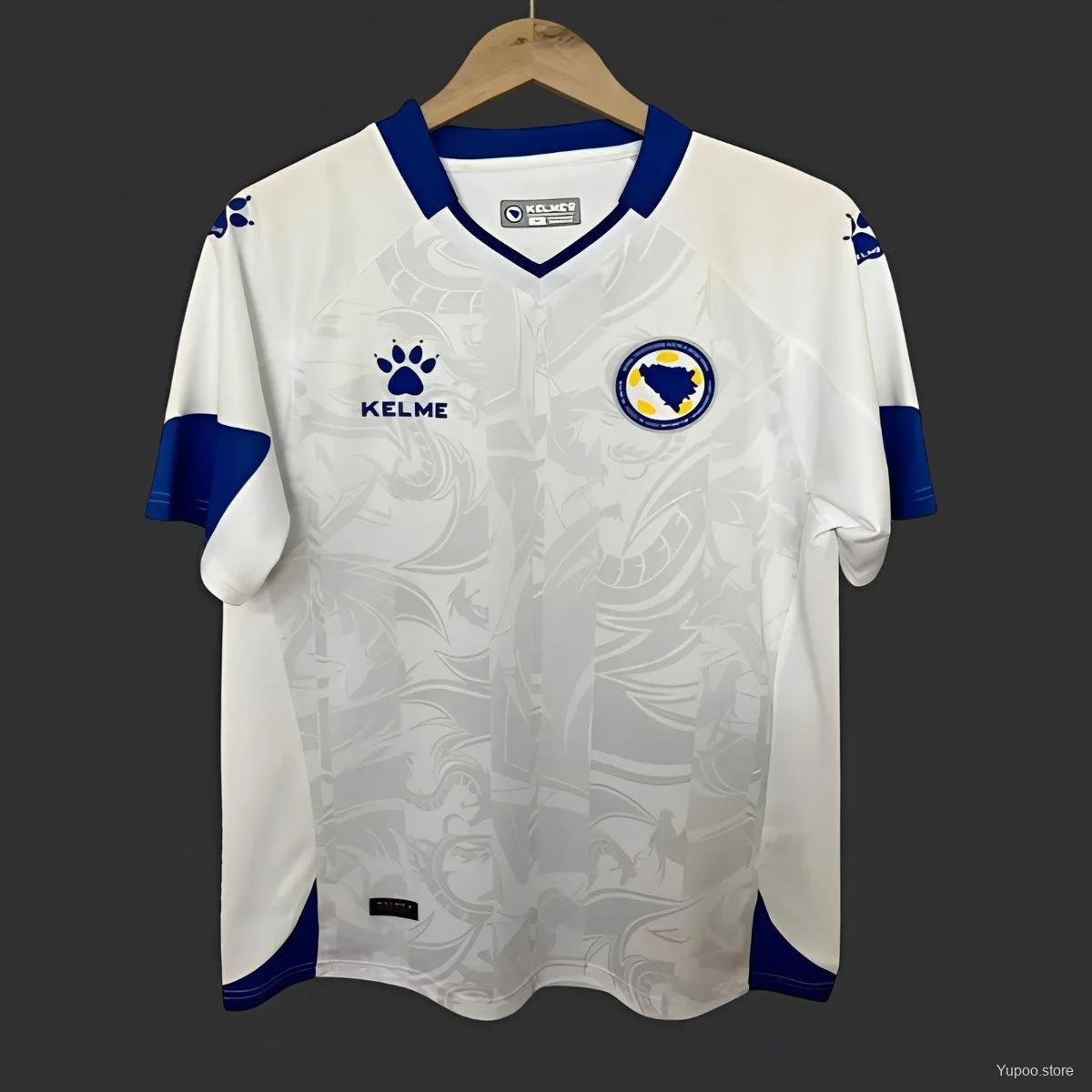 Camiseta de fútbol Bosnia y Herzegovina 2026 VISITANTE MANGA CORTA VERSION FAN